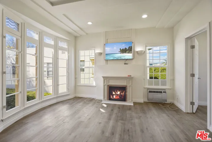 228 S Reeves Drive C, Beverly Hills, California 90212