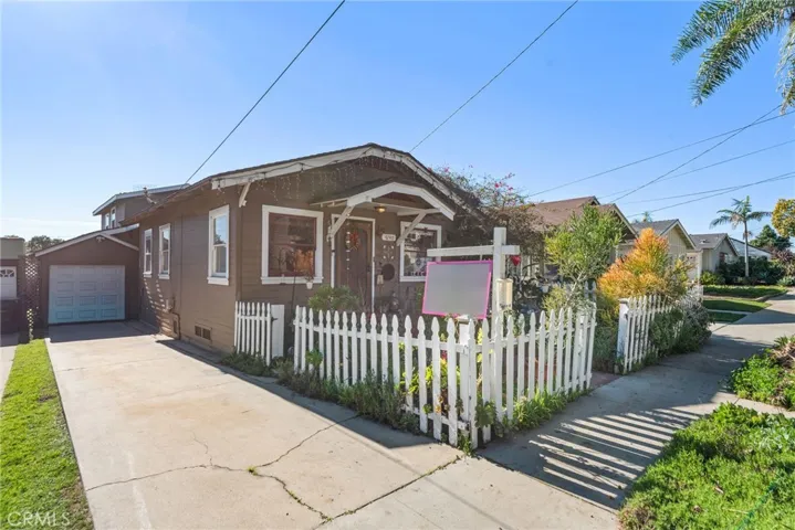4240 E 15th, Long Beach, California 90804