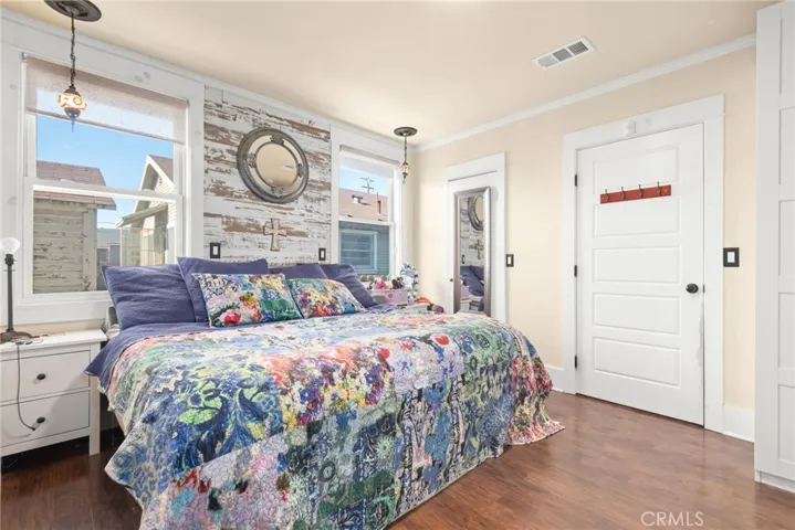 4240 E 15th, Long Beach, California 90804