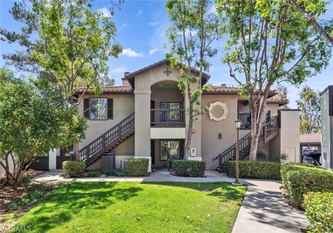 2960 Champion 209, Tustin, California 92782
