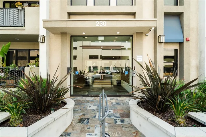 230 S Jackson, Glendale, California 91205