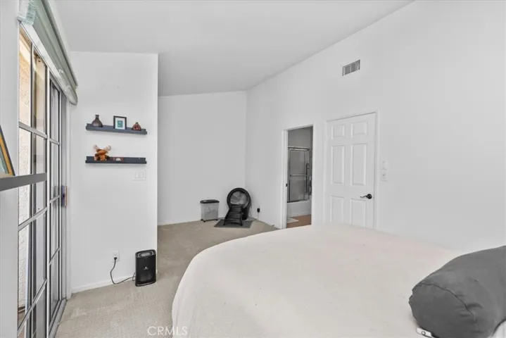 Primary Bedrroom sitting area