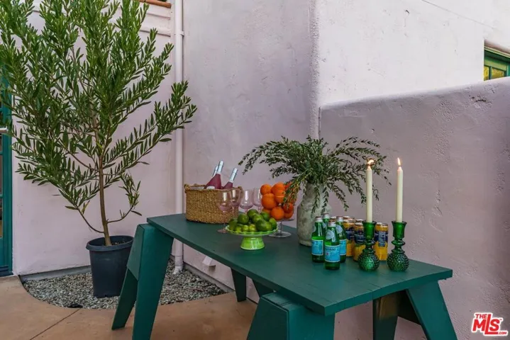 202 Canada Street, Ojai, California 93023