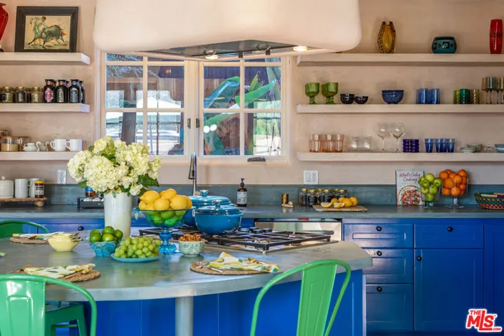 202 Canada Street, Ojai, California 93023