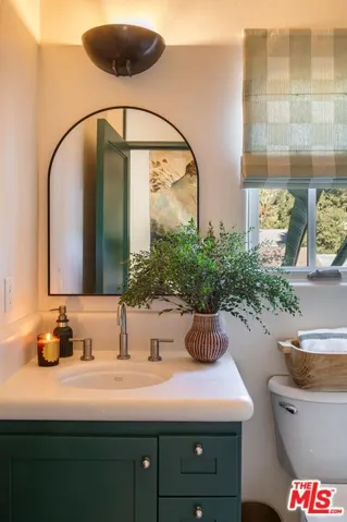 202 Canada Street, Ojai, California 93023