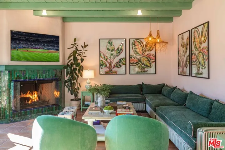 202 Canada Street, Ojai, California 93023