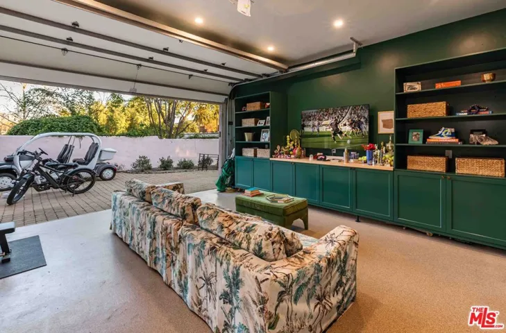 202 Canada Street, Ojai, California 93023