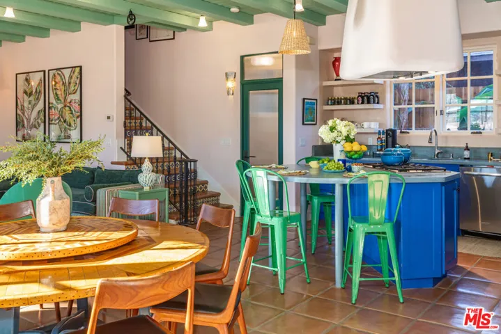 202 Canada Street, Ojai, California 93023