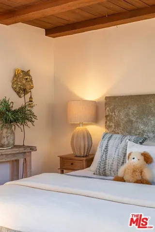 202 Canada Street, Ojai, California 93023