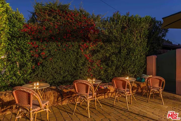 202 Canada Street, Ojai, California 93023