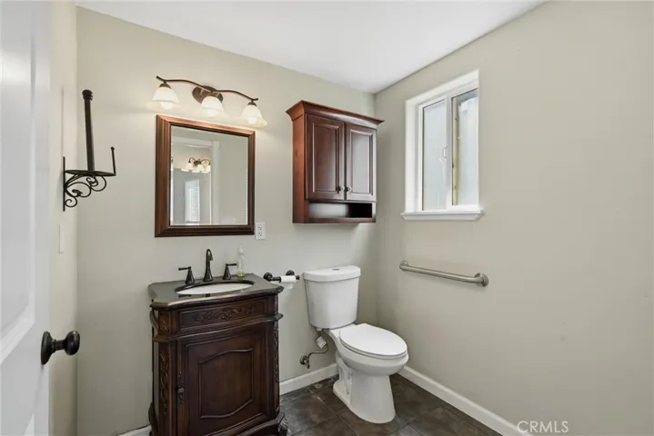 half bath only in commercial