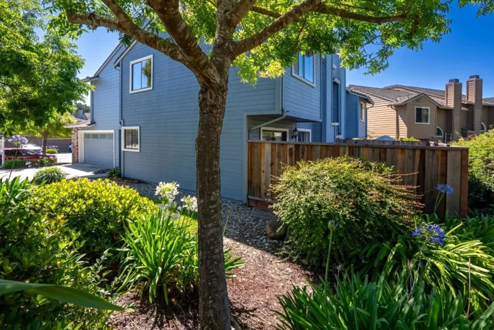 37 Winding Way, Watsonville, California 95076