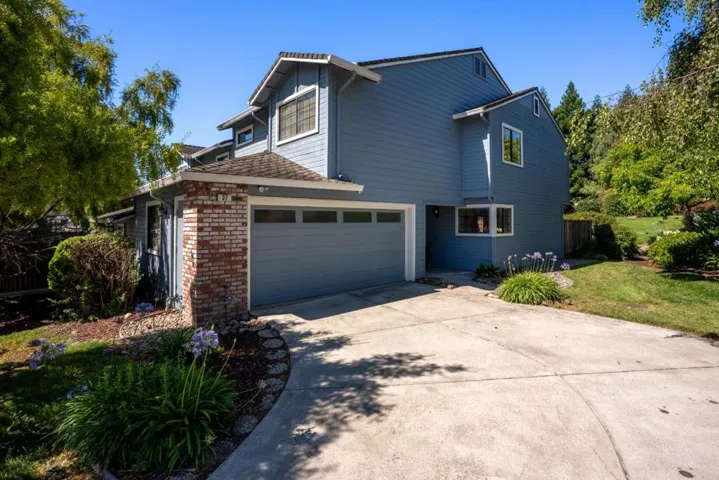 37 Winding Way, Watsonville, California 95076