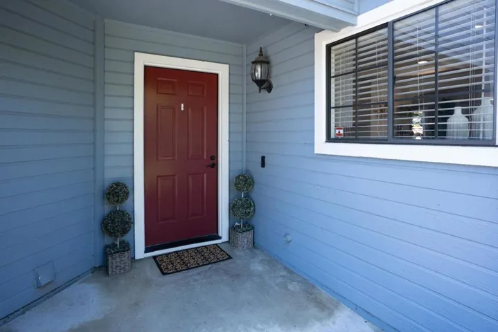 37 Winding Way, Watsonville, California 95076