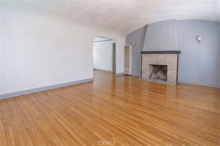 346 W School Street, Compton, California 90220