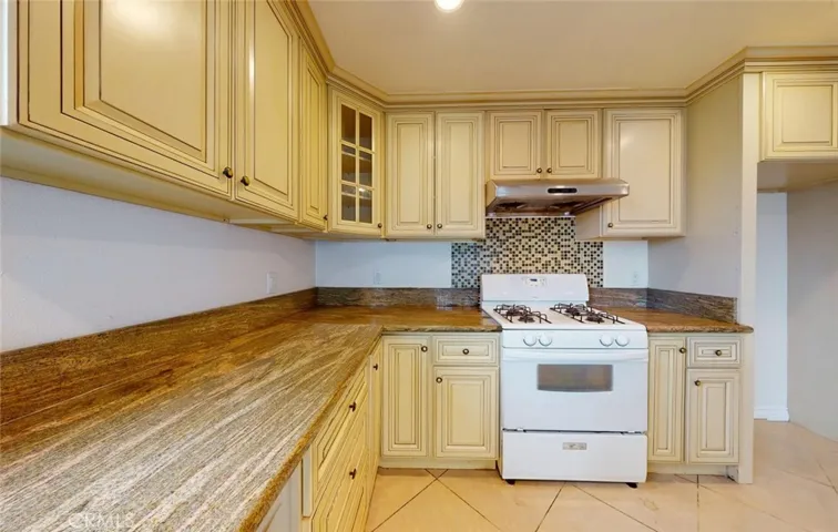 kitchen view3
