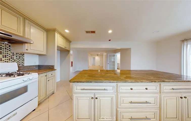 kitchen view4
