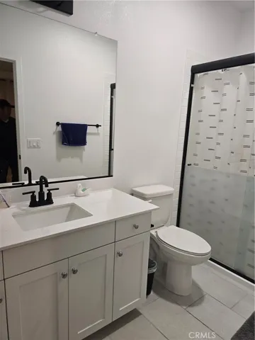 Suites bathroom