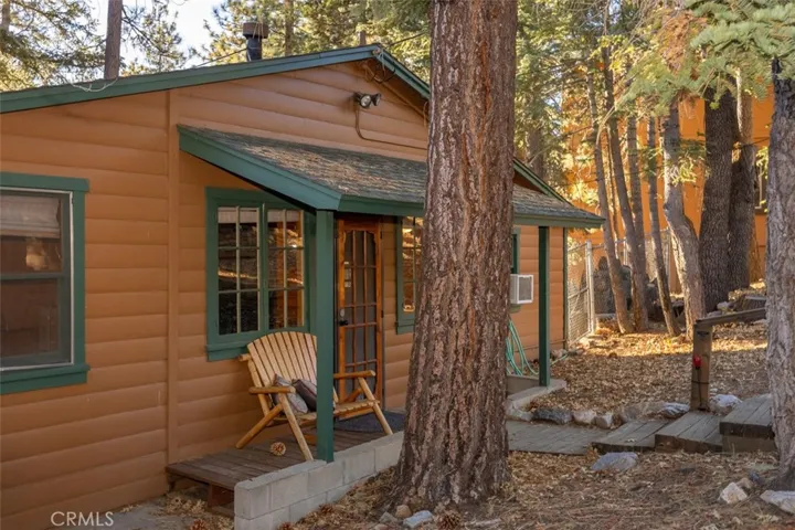 796 Silver Tip Drive, Big Bear Lake, California 92315