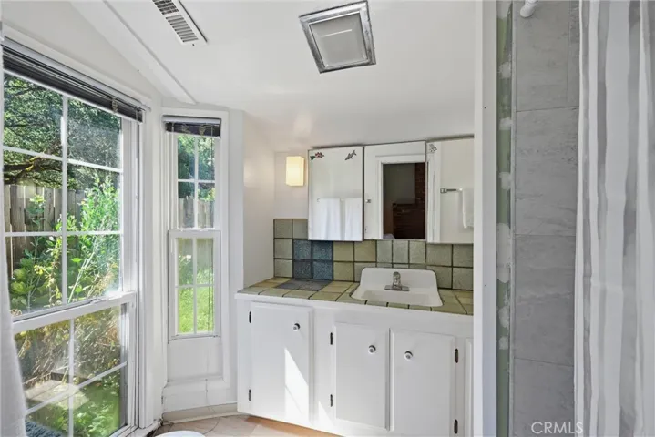 7825 Scotts Valley Rd., Lakeport, California 95453