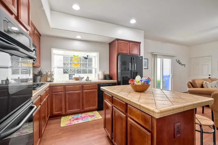 Enjoy meals at the convenient kitchen counter