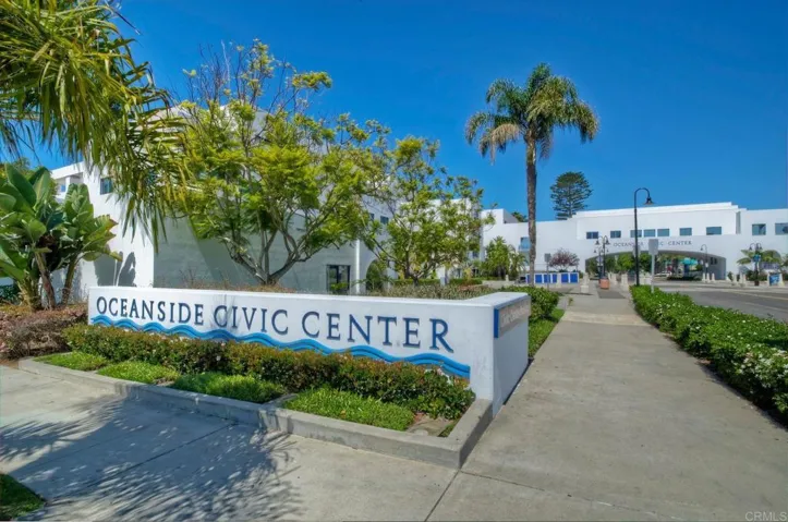 Easy access to downtown and major business centers—perfect for work, play, and coastal living