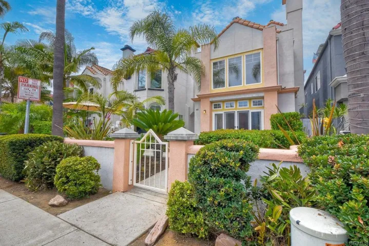 Newer, Well-Maintained Beach Homes