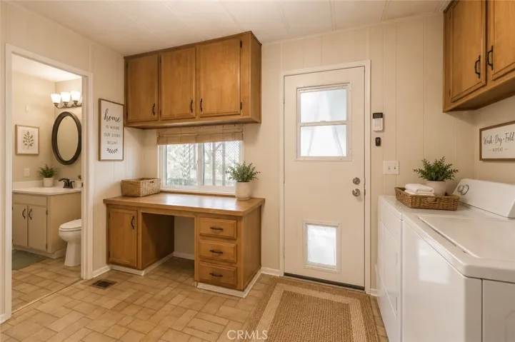 Staged Laundryroom