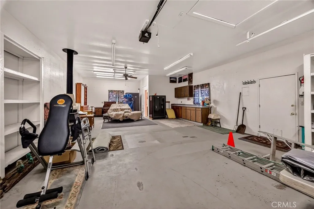 Garage fully finished + Woodstove
