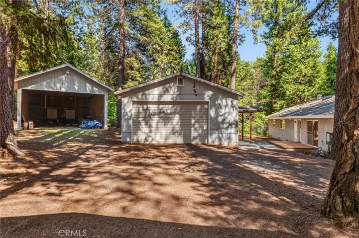 Garage & RV Port
