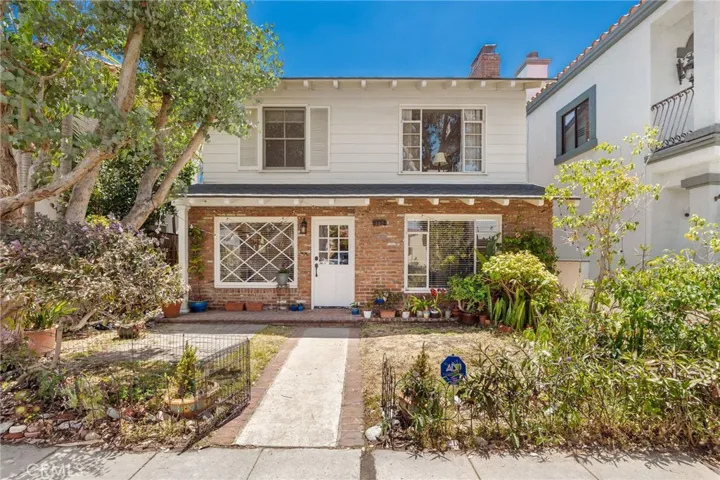 152 Park Avenue, Long Beach, California 90803