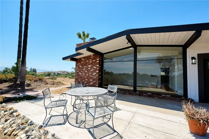 4262 Harrison Street, Riverside, California 92503