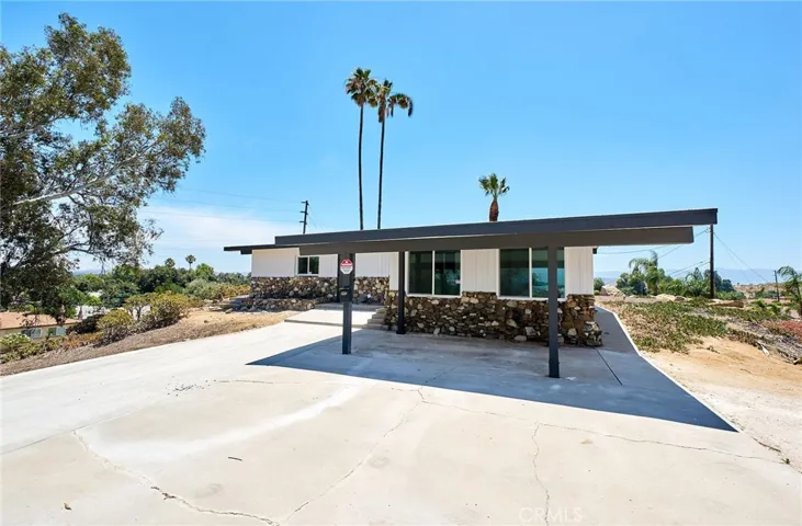 4262 Harrison Street, Riverside, California 92503