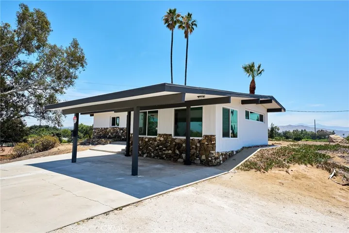 4262 Harrison Street, Riverside, California 92503