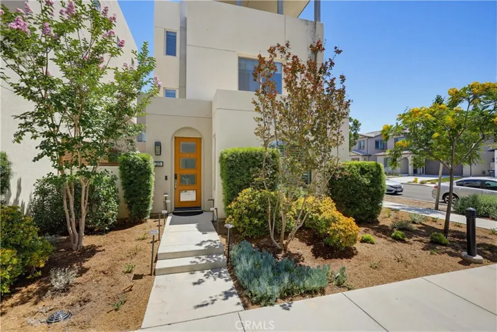 215 Carmine, Irvine, California 92618