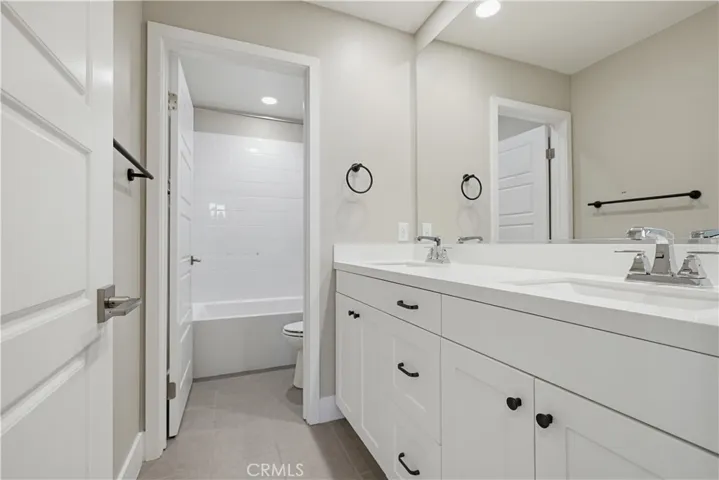 Second floor full bath