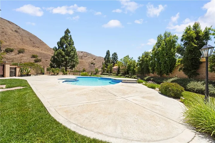 24410 Via Lomas De Yorba E, Yorba Linda, California 92887
