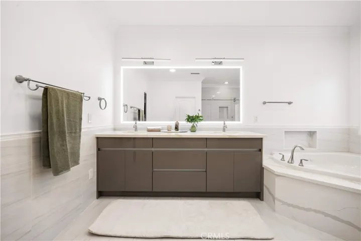 24410 Via Lomas De Yorba E, Yorba Linda, California 92887
