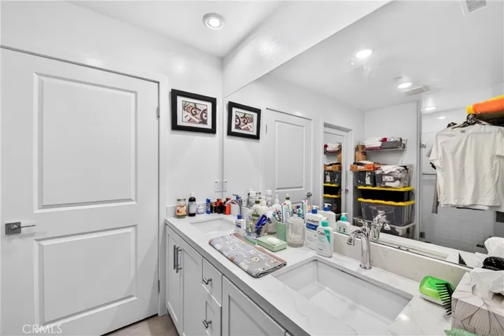7003 Citron, Cypress, California 90630