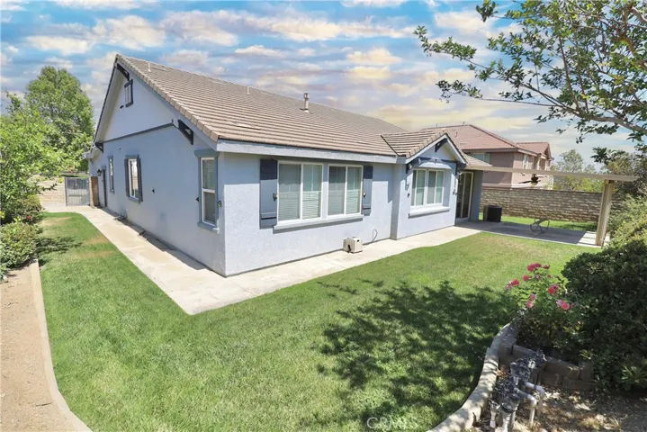 4964 Thornberry, Fontana, California 92336