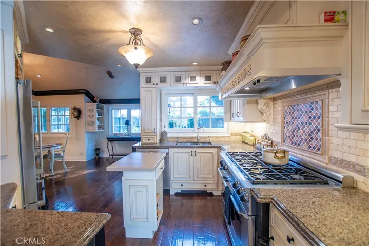 25241 Darlington, Mission Viejo, California 92692
