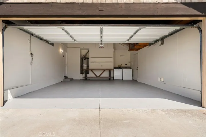 Garage from driveway w/washer & dryer