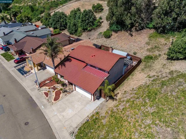 1243 Fairway Dr, Richmond, California 94803