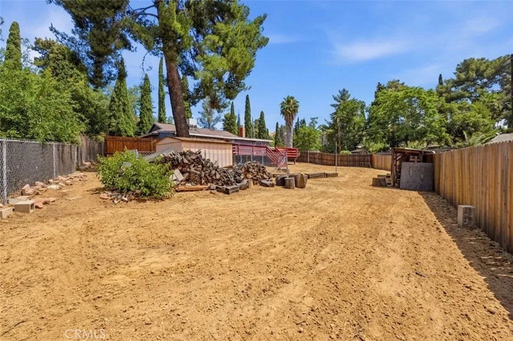Digitally cleaned up back yard