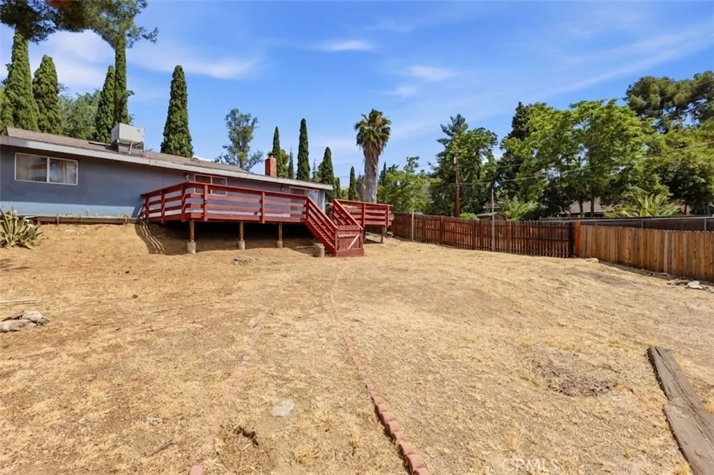 Digitally cleaned up back yard