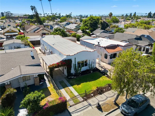 4167 Denker, Los Angeles, California 90062