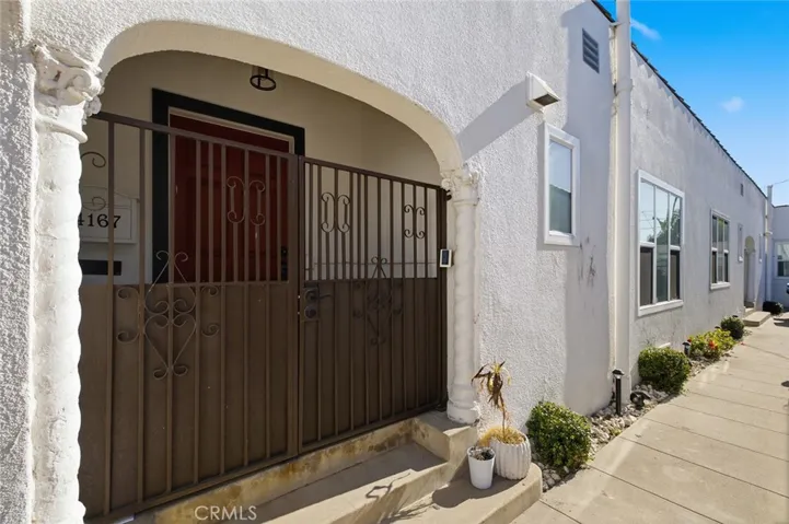 4167 Denker, Los Angeles, California 90062