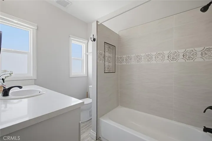 4167 Denker, Los Angeles, California 90062