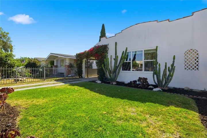 4167 Denker, Los Angeles, California 90062