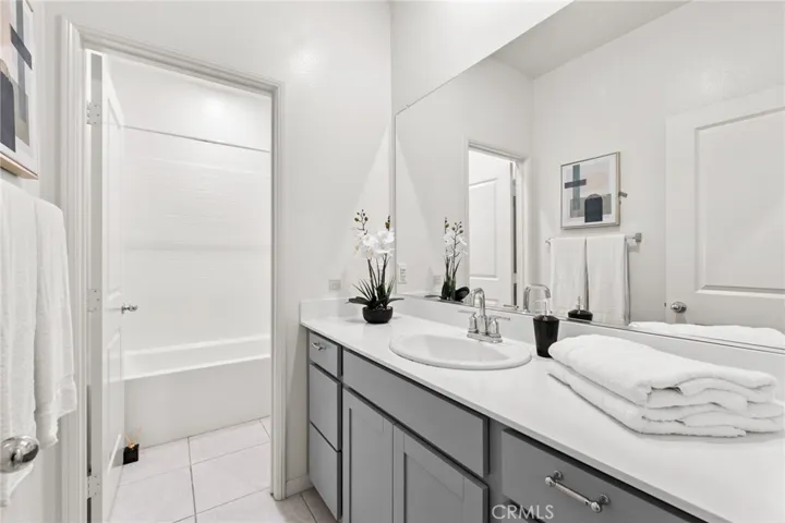 172 Bahia, Covina, California 91722
